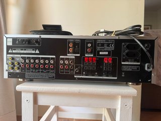 Kenwood KRF-V5100D Audio-Video Centro de Control.