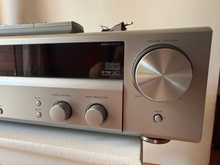 Kenwood KRF-V5100D Audio-Video Centro de Control.