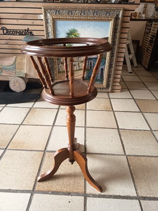 Macetero de pie de madera