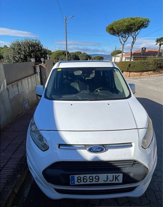 Ford Grand Tourneo Connec 2015