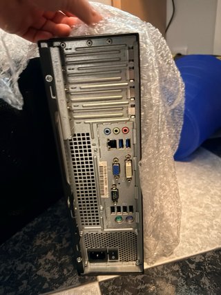 PC Fujitsu i7 8GB RAM 500GB HDD. 2 unidades