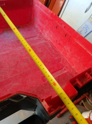 Caja HILTI roja