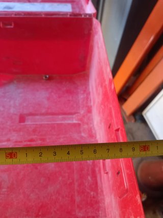 Caja HILTI roja
