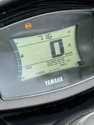 Yamaha N-max 125cc Scooter