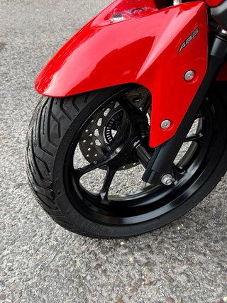 Yamaha N-max 125cc Scooter