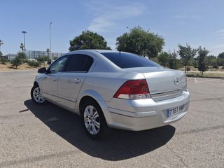Opel Astra 2012