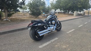 SUZUKI M1800 R