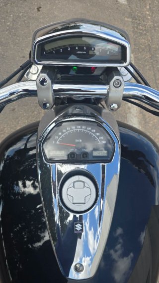 SUZUKI M1800 R