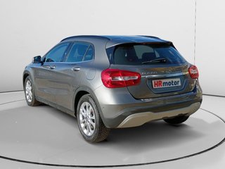 Mercedes-Benz GLA 180 90 kW (122 CV)