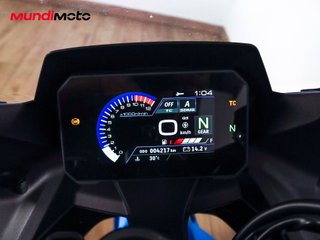 SUZUKI GSX-8R