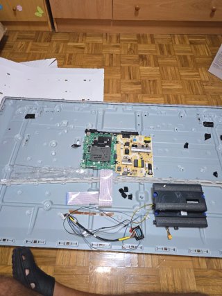 Piezas TV Samsung UE55AU7105K