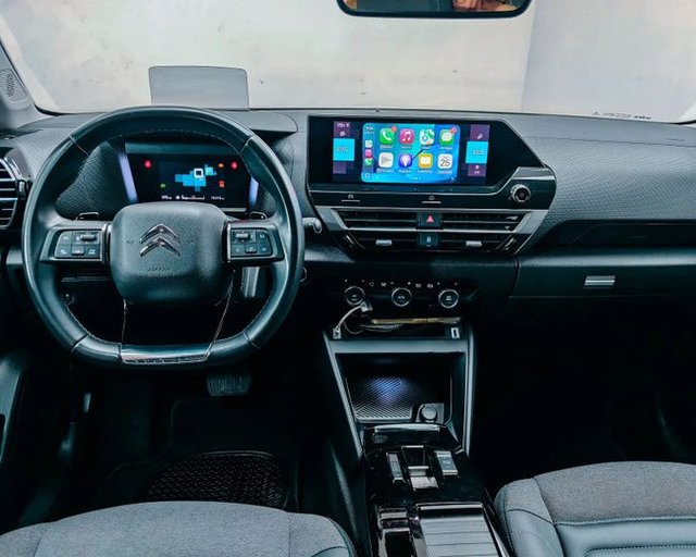 Citroën C4 1.5 Blue-HDi Shine 131CV