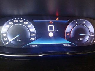 Peugeot 3008 BlueHDi 130 S&S Active 96 kW (130 CV)