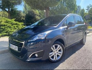 Peugeot 5008 2015