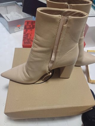 Botines Beige Tacón