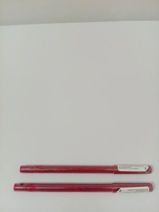 2 Lápices Labiales NYX Line Loud