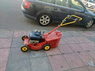 Cortacésped Outis Wolf Rojo