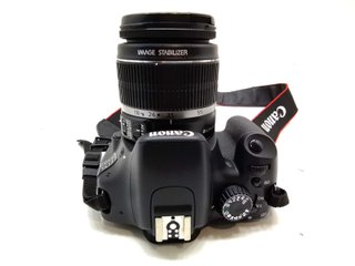 E64077-0 CAMARA DIGITAL REFLEX CANON EOS 550D+EF-S