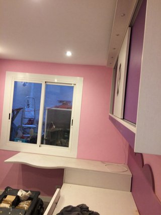 Habitación juvenil  completa morada y beig .