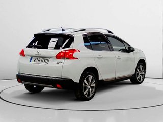 Peugeot 2008 e-HDI 115 Allure 84 kW (115 CV)