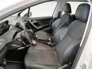 Peugeot 2008 e-HDI 115 Allure 84 kW (115 CV)
