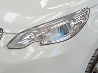 Peugeot 2008 e-HDI 115 Allure 84 kW (115 CV)