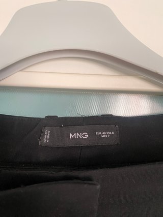 Pantalón vestir negro Mango Talla M