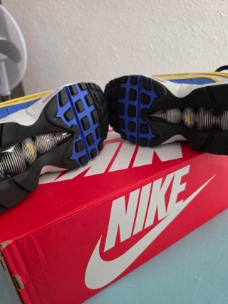 Nike Air Max Joga Bonito R9