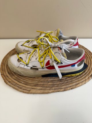 Nike Blazer Low Off-White en rojo