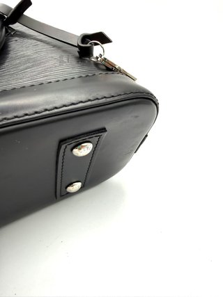 Louis Vuitton Alma Negra