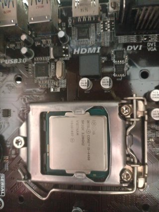 Gigabyte GA-H81M-S2H Placa Base DDR3