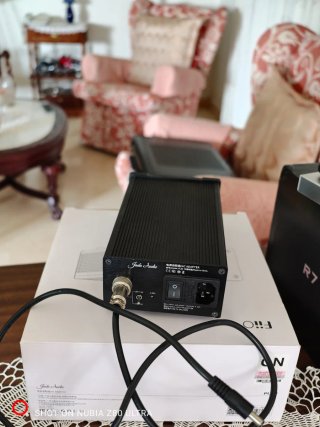 FiiO Streamer Musical Negro