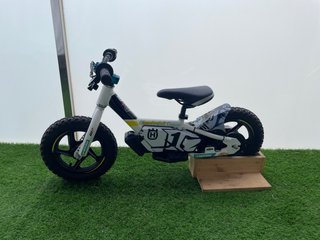 Bici Eléctrica Infantil Stacyc 12”