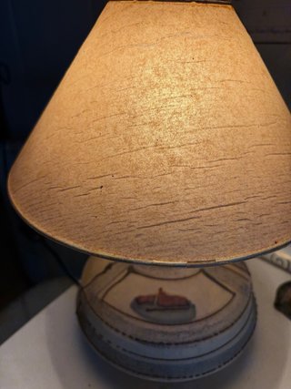 Lámpara de mesa cerámica rústica