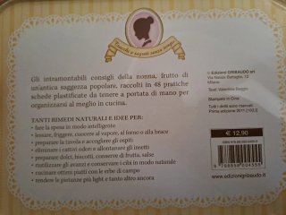 Scatola in latta con ricette