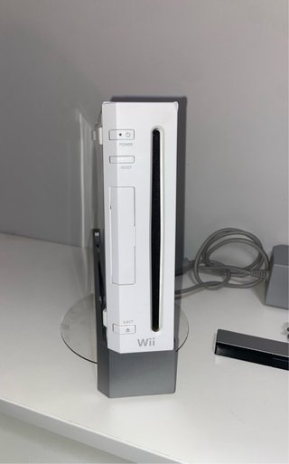Pacchetto Nintendo Wii + Wii Fit Plus Completo