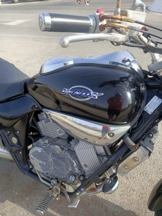 Kymco Venox 250i Negra