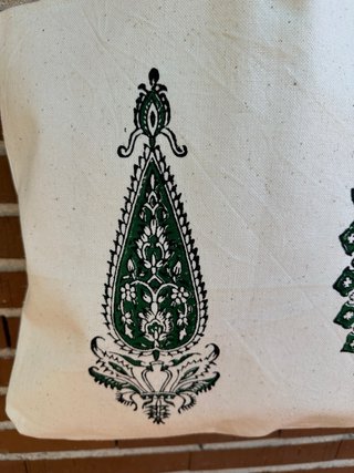 Bolso de tela hecho a mano con estampado Ghalamkar