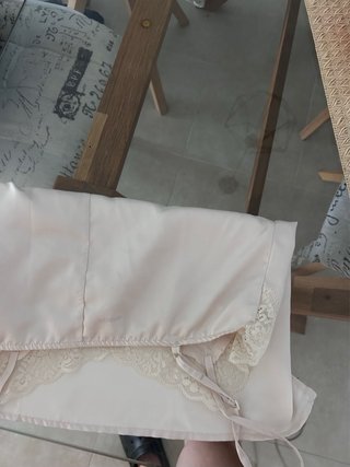 Top lencero Zara beige encaje