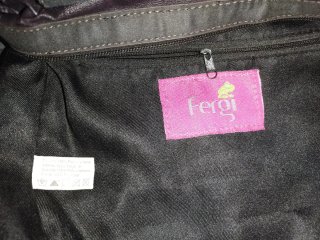 Borsa Fergi nera con tracolla