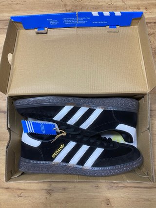 Black Adidas Spezial Shoes Streetwear Style