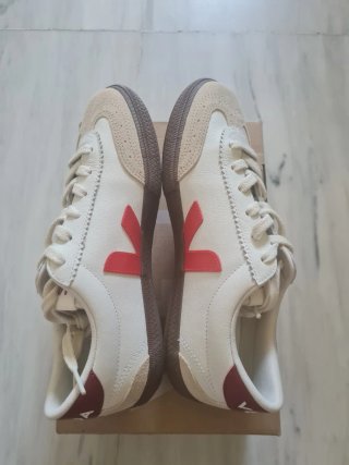 Zapatillas Veja Volley Blancas y Rojas