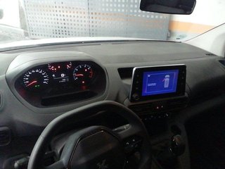 Peugeot Partner Furgon BlueHDi 100 S&S Premium Standard 600kg 73 kW (98 CV)