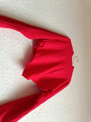 Camiseta roja de invierno  mujer