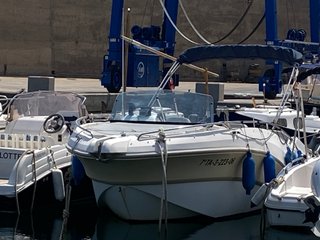 Lancha motora Rio 650 Day Cruiser