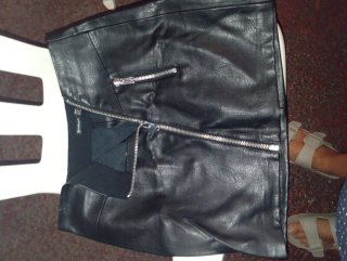 Falda polipiel Stradivarius Talla M
