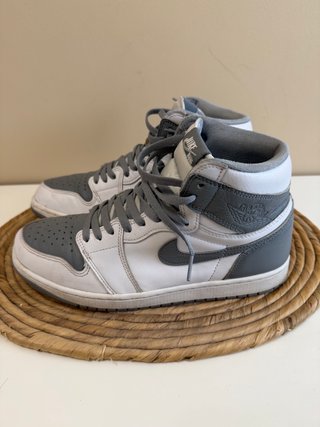Jordan 1 Retro High OG Stealth