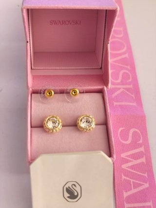 Pendientes Swarovski Dorados y Blancos