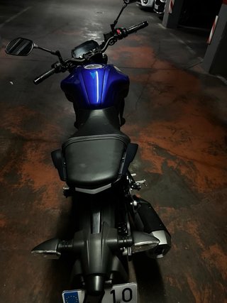 Yamaha MT-125 Azul y Negra