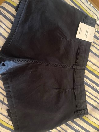 Shorts vaqueros negros Pull&Bear Talla 34